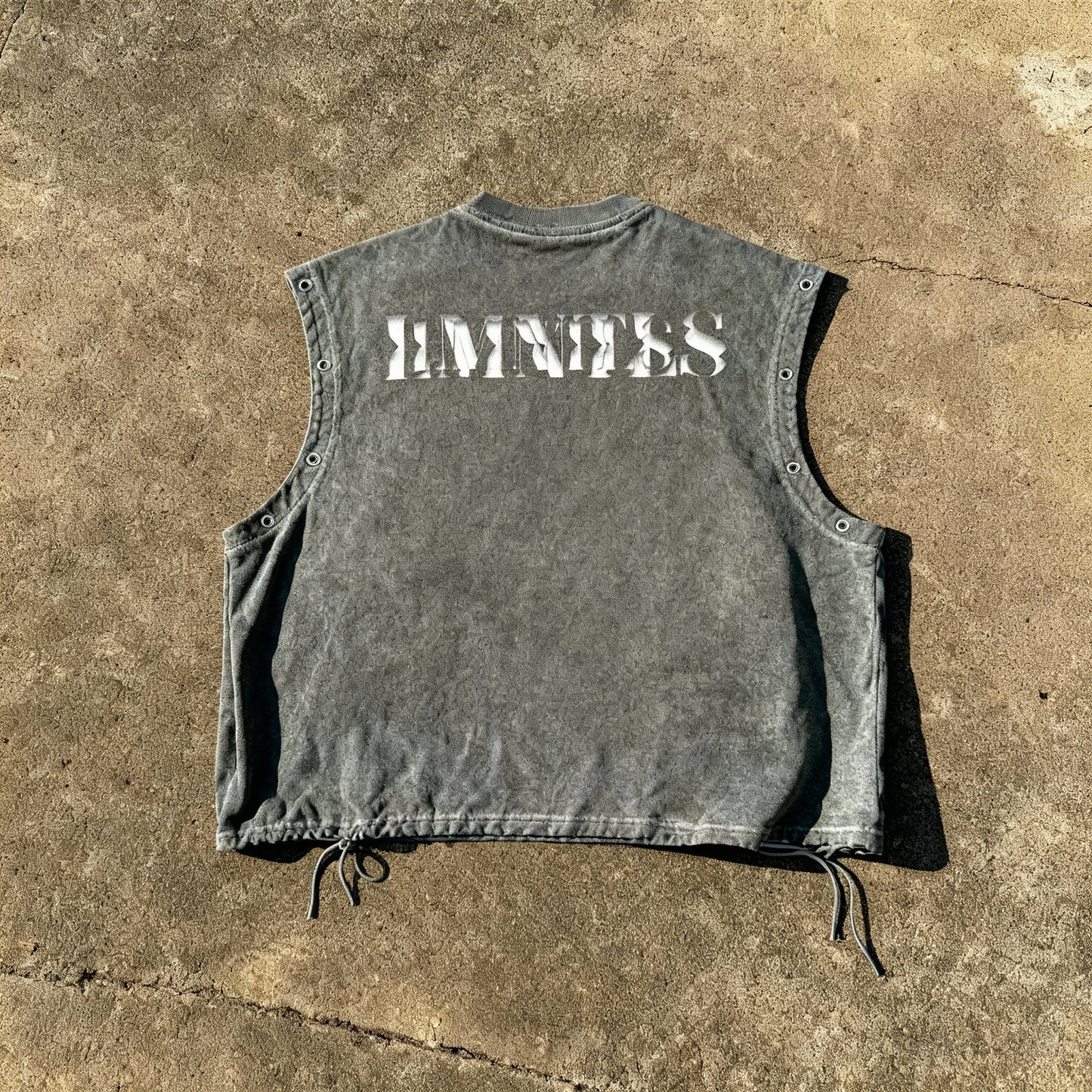 LMNTLS Collection Zebra Grommet Tank